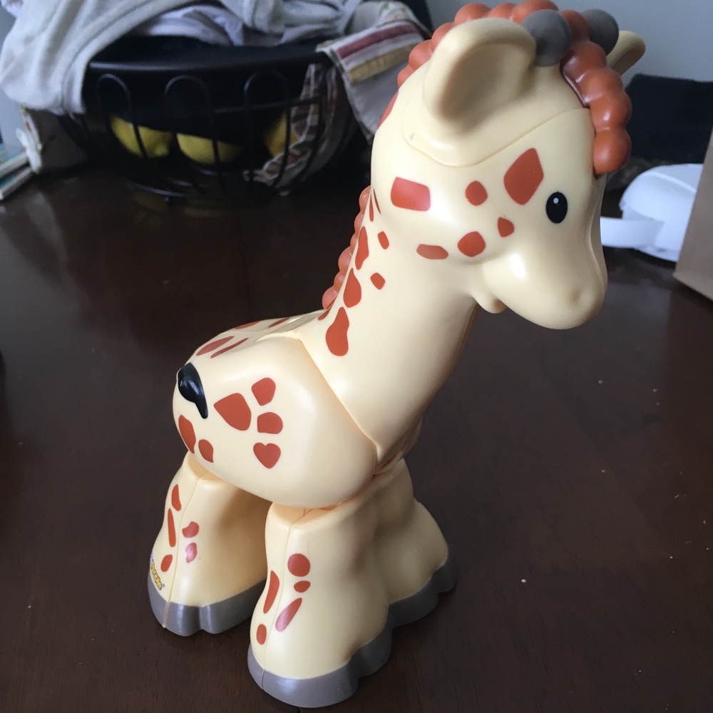 Little People Giraffe!